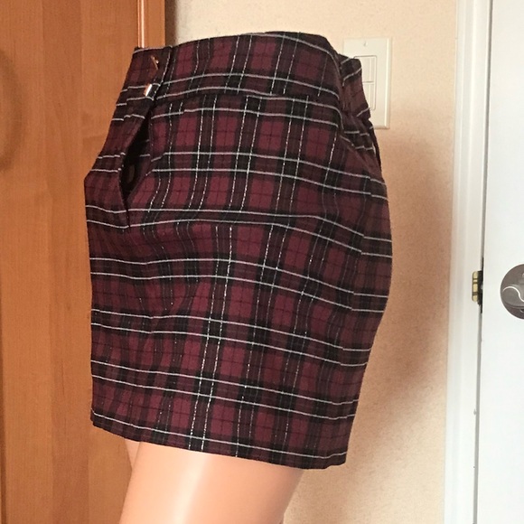 Sa Va mini burgundy checkered skirt. Madi in Italy. Sz 40. Great condition! - Picture 1 of 10